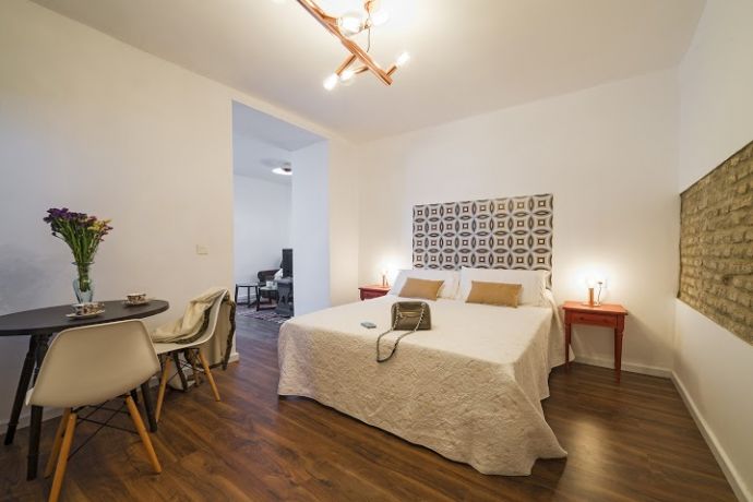 ner. 3 Studio Superior (Bedroom) nº 3 Estudio Superior (Dormitorio)