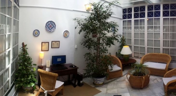Patio & Internet Corner Hotel Abril Sevilla Patio & Internet Corner Hotel Abril Sevilla