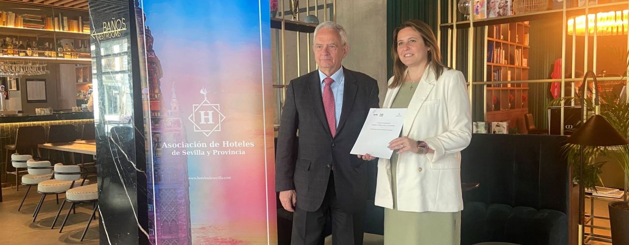 El Ayuntamiento y la Asociación de Hoteles de Sevilla firman un Convenio para incrementar la calidad en los servicios turísticos
