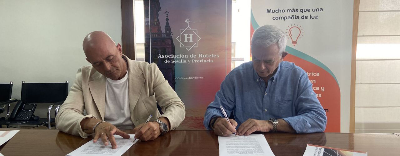 Grupo Óptimus firma un acuerdo con la Asociación de Hoteles de Sevilla y provincia