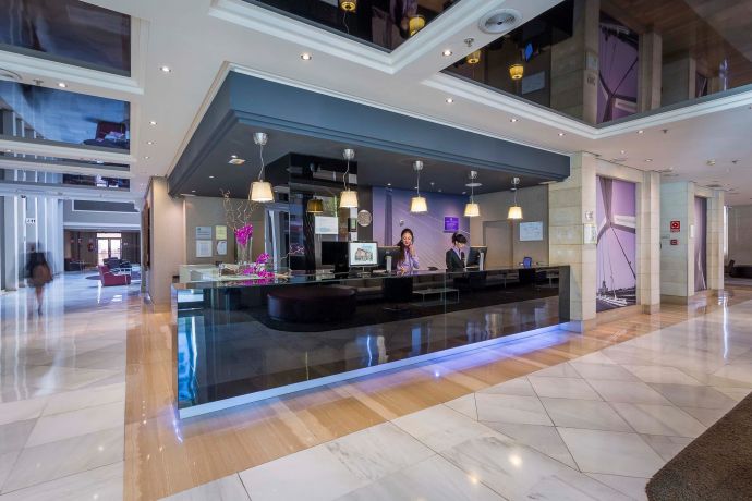 Ayre Hotel Sevilla Recepción- Lobby