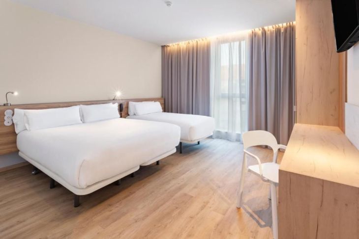 HOTEL B&B SEVILLA BORMUJOS HOTEL B&B SEVILLA BORMUJOS