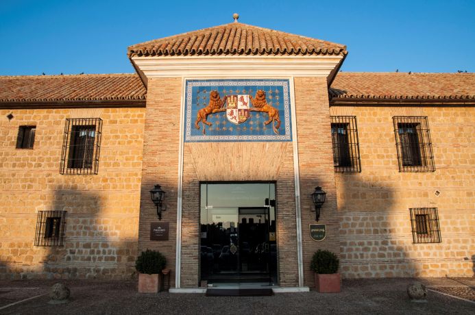 PUERTA DE ENTRADA AL PARADOR DE CARMONA