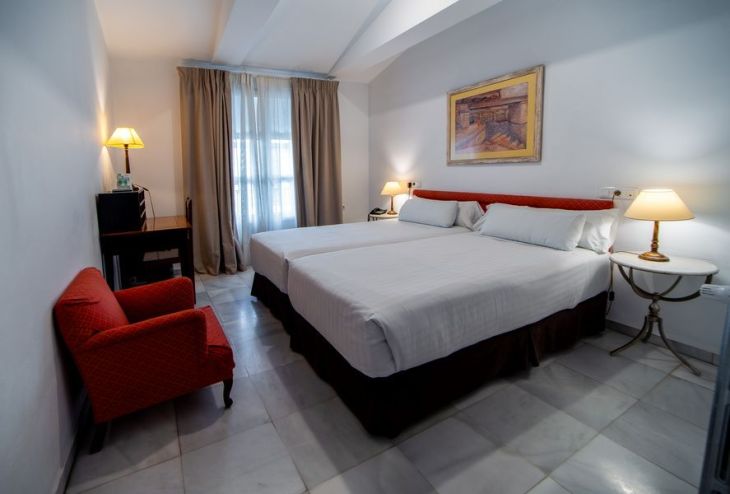HOTEL SIMON