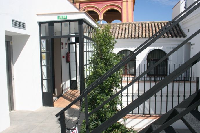 Apartamentos Suites Murillo Segovias