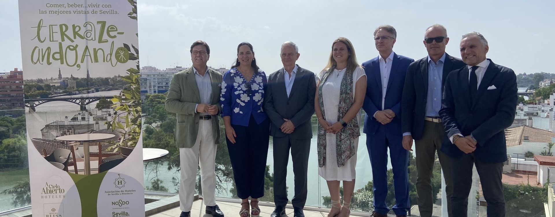 Las terrazas de los hoteles de Sevilla se presentan como los mejores espacios para el ocio en verano